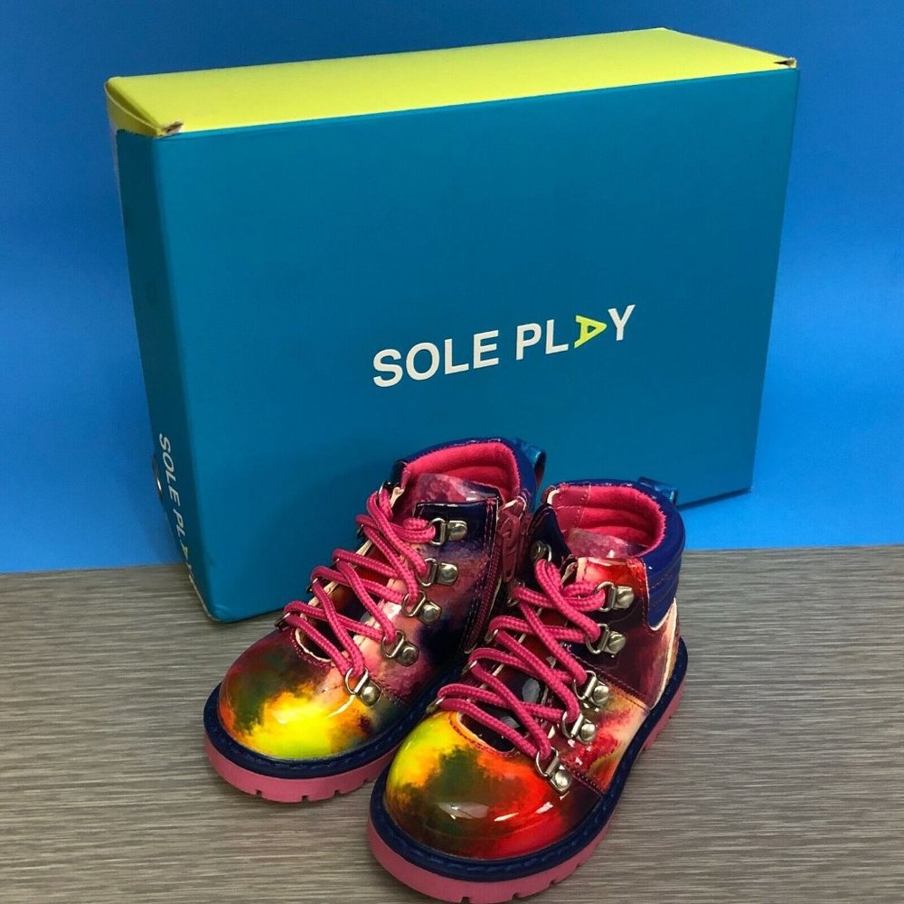 Sole Play Girls Baby Aakil Casual Boots‎ Patent Lace Up Rainbow 4 1/2 M New